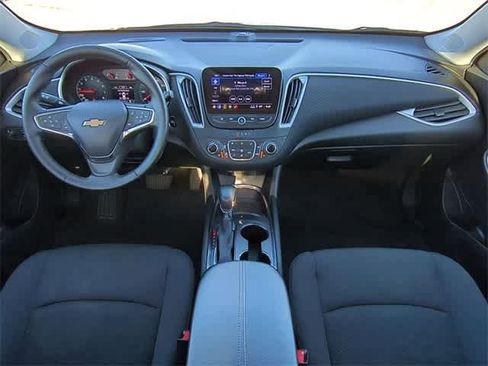 Used 2023 Chevrolet Malibu LT image 16