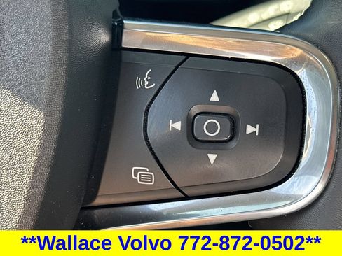 Used 2023 Volvo XC40 B5 Plus w/ Protection Package Premier AWD/4WD image 24