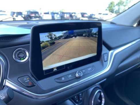 Used 2025 Chevrolet Blazer LT FWD image 36