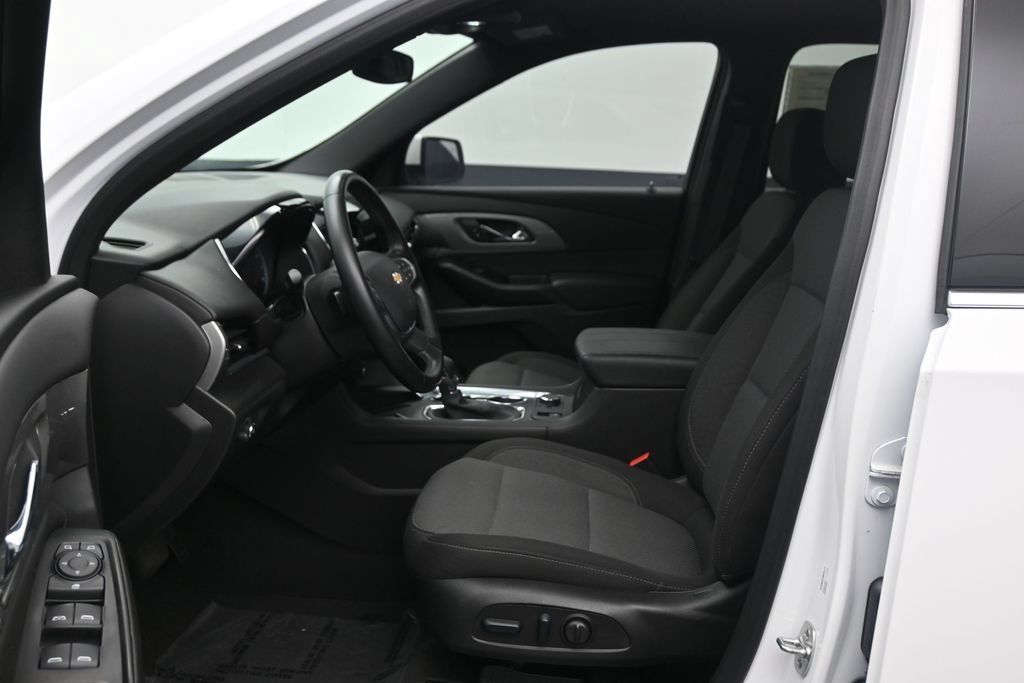 Used 2024 Chevrolet Traverse LT FWD image 13