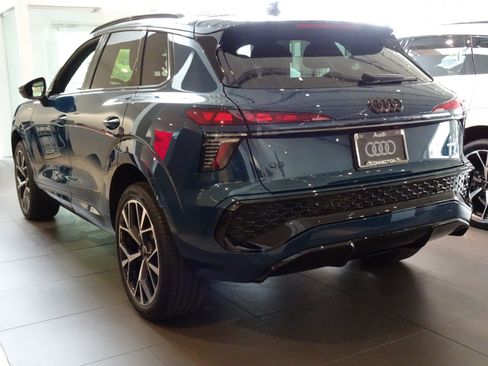 New 2026 Audi Q3 quattro 2.0T AWD/4WD image 2