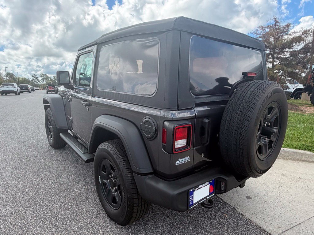 Used 2022 Jeep Wrangler Sport AWD/4WD image 14