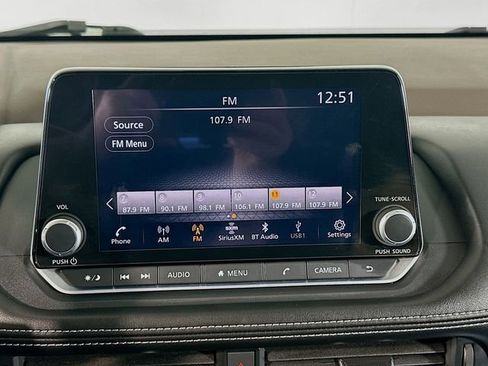 Used 2023 Nissan Rogue SV image 21