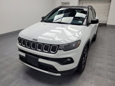 Used 2024 Jeep Compass Limited AWD/4WD image 15