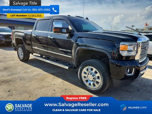Used 2018 GMC Sierra 2500 Denali w/ Duramax Plus Package AWD/4WD image 5