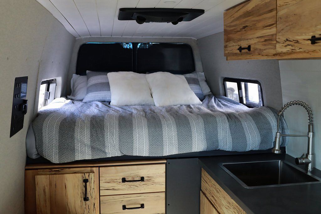 Used 2022 Mercedes-Benz Sprinter 2500 image 22