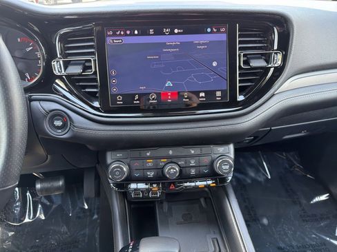 Used 2022 Dodge Durango GT AWD/4WD image 23