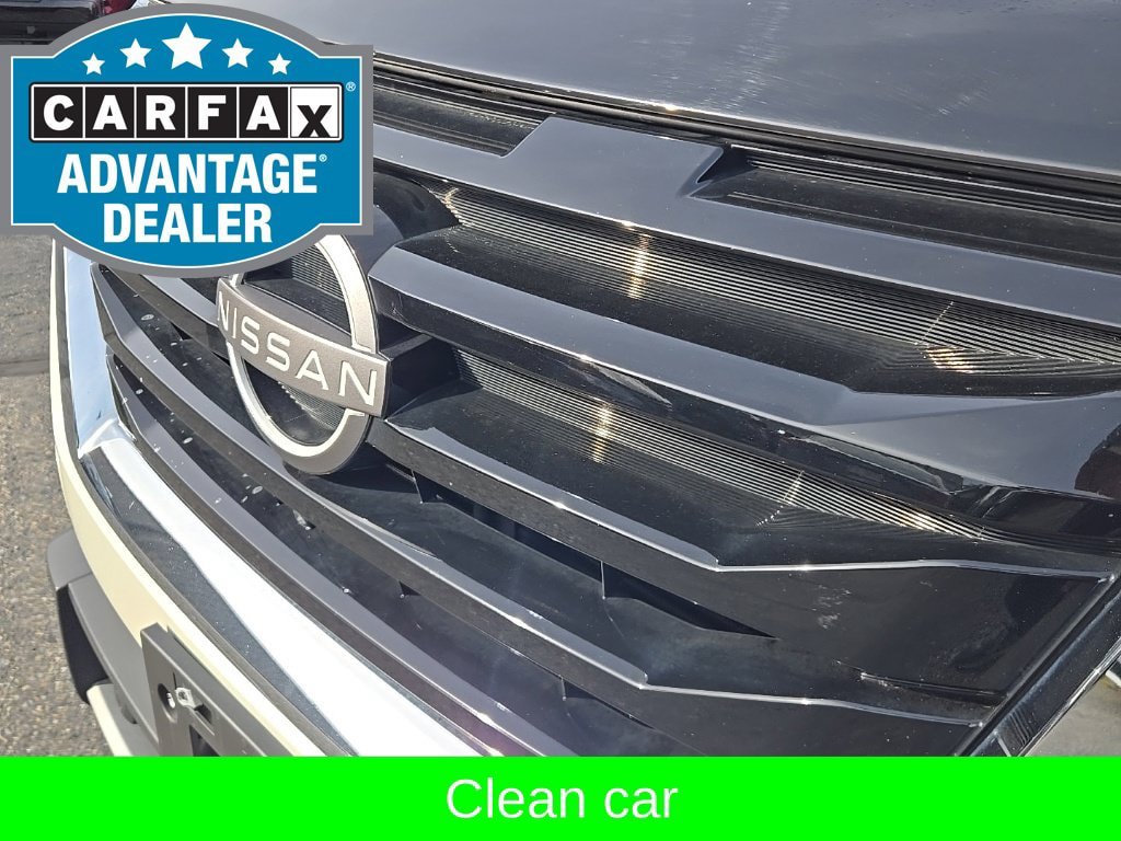 Used 2024 Nissan Pathfinder Platinum AWD/4WD image 3