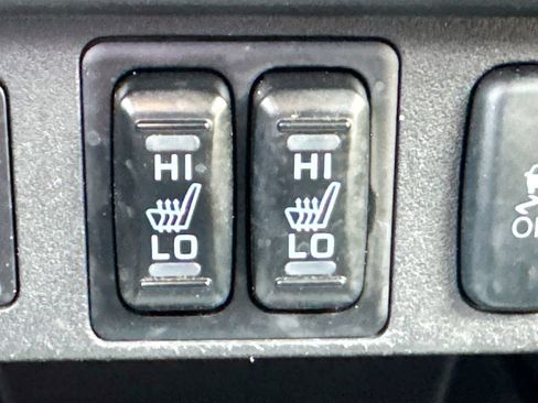 Used 2020 Mitsubishi Outlander Sport ES FWD image 23
