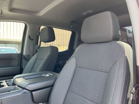 Used 2022 Chevrolet Silverado 1500 LT AWD/4WD image 21