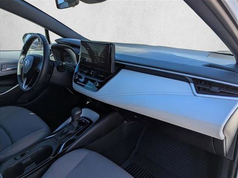 Used 2025 Toyota Corolla SE image 25