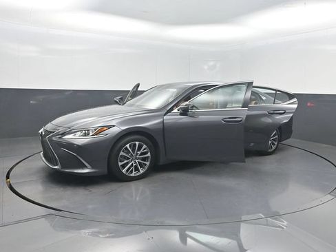 Used 2023 Lexus ES 350 w/ Accessory Package (Z1) FWD image 32