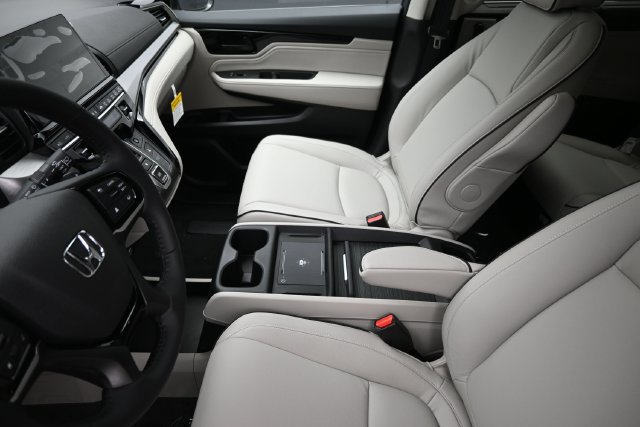 New 2027 Honda Odyssey Touring image 18