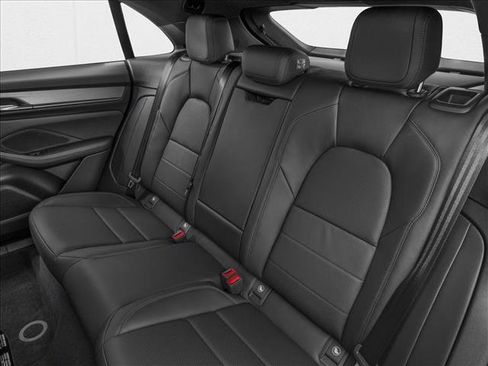 New 2026 Porsche Macan Electric image 9