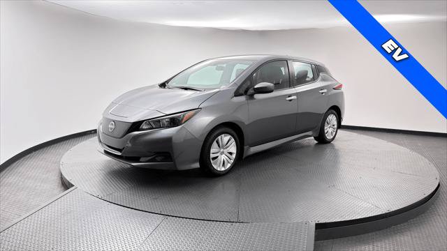 Used 2025 Nissan Leaf S FWD image 2