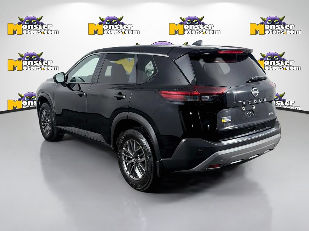 Used 2023 Nissan Rogue S AWD/4WD image 7