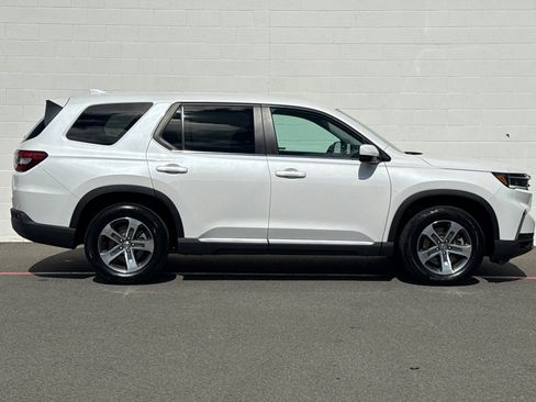 Used 2024 Honda Pilot EX-L image 7