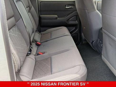 New 2025 Nissan Frontier SV w/ SV Convenience Package AWD/4WD image 34
