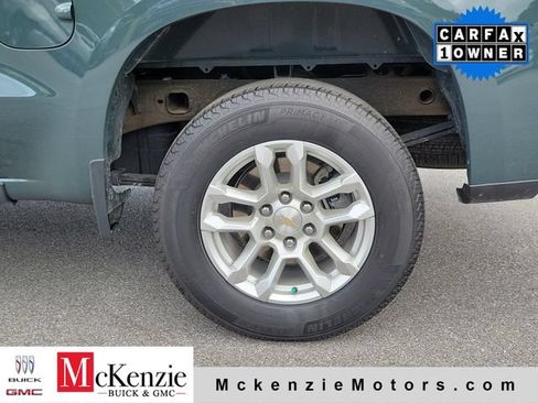 Used 2025 Chevrolet Silverado 1500 LT AWD/4WD image 29