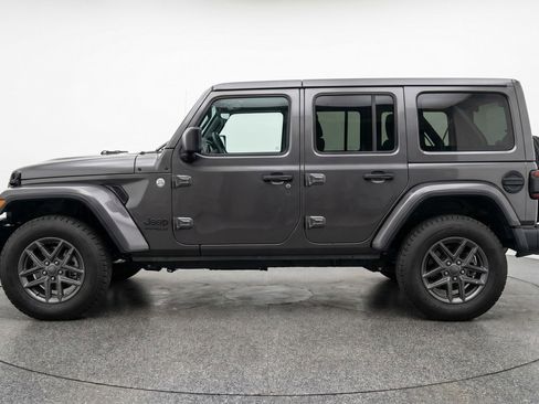 Used 2025 Jeep Wrangler Sport S image 5