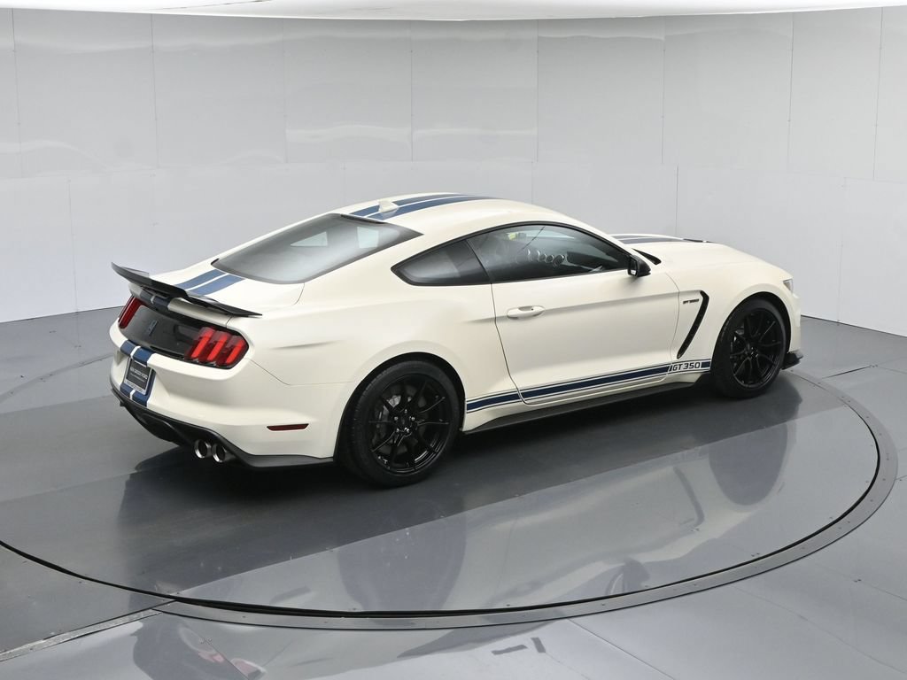 Certified 2020 Ford Mustang Shelby GT350 w/ Technology Package RWD image 39