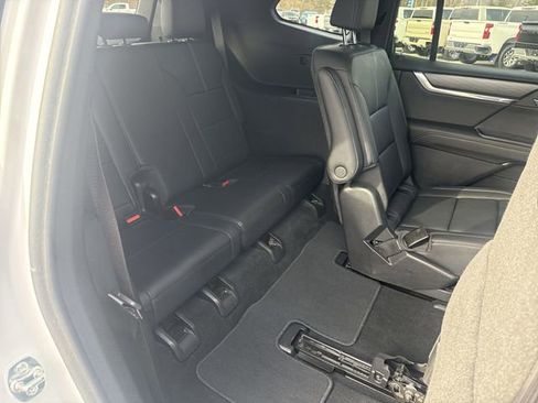 Used 2024 GMC Acadia Elevation AWD/4WD image 28