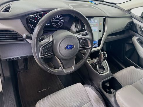 Used 2023 Subaru Outback Premium AWD/4WD image 9