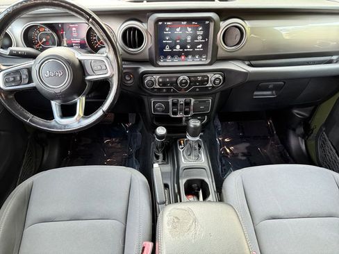 Used 2021 Jeep Wrangler Unlimited Sahara image 11