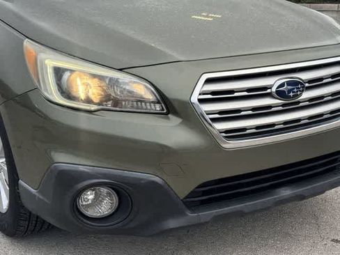 Used 2016 Subaru Outback 2.5i Premium AWD/4WD image 10