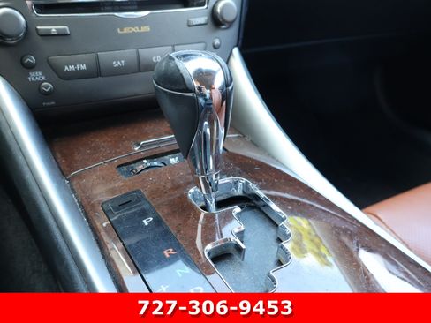 Used 2012 Lexus IS 250C w/ Luxury Pkg RWD image 28