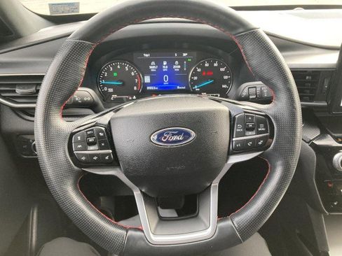 Certified 2022 Ford Explorer ST-Line w/ Class IV Trailer Tow Package image 14