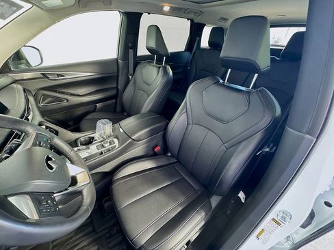Used 2026 INFINITI QX60 Luxe w/ Cargo Package FWD image 22
