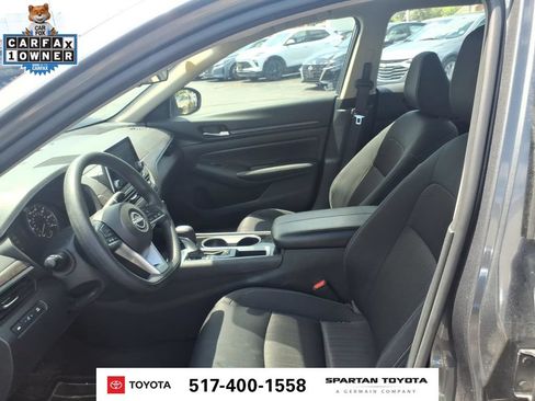 Used 2024 Nissan Altima 2.5 SV FWD image 13