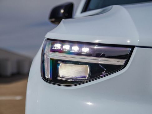 New 2026 Volvo XC40 B5 Plus w/ Protection Package Premier image 10