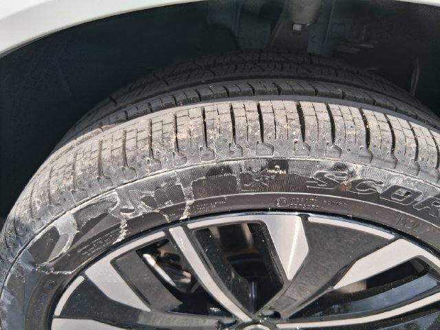 New 2026 Volvo XC90 T8 Plus w/ Protection Package Premier AWD/4WD image 21