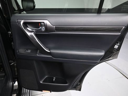 Used 2023 Lexus GX 460 w/ Black Line Special Edition image 41