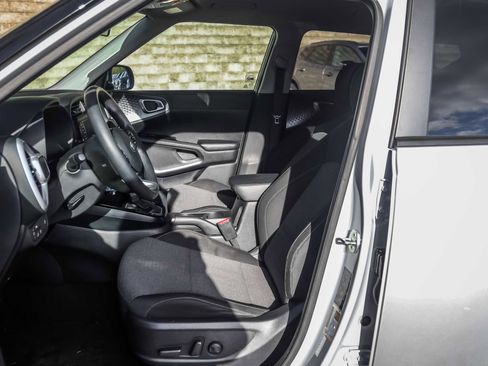 Used 2021 Kia Soul S image 24