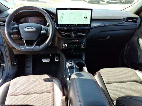 Used 2024 Ford Escape ST-Line w/ Tech Pack #1 AWD/4WD image 12