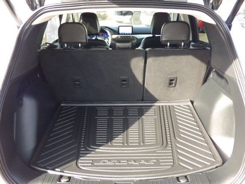 Used 2022 Ford Escape SEL w/ Technology Package image 16