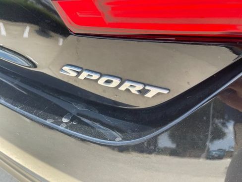 Used 2019 Honda Accord Sport image 7