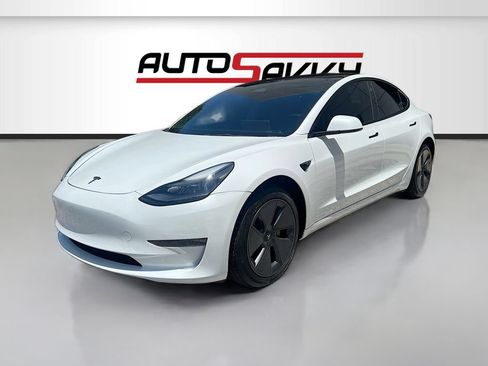 Used 2023 Tesla Model 3 Standard Range RWD image 3