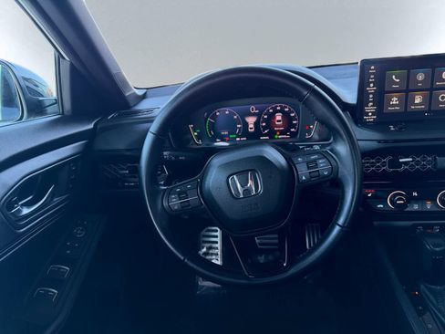 Used 2023 Honda Accord Sport image 17