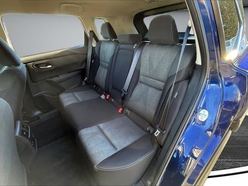 Used 2025 Nissan Rogue SV image 21