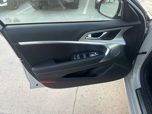 New 2026 Genesis G70 2.5T Prestige image 11