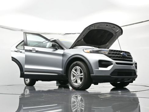 Certified 2022 Ford Explorer XLT image 67