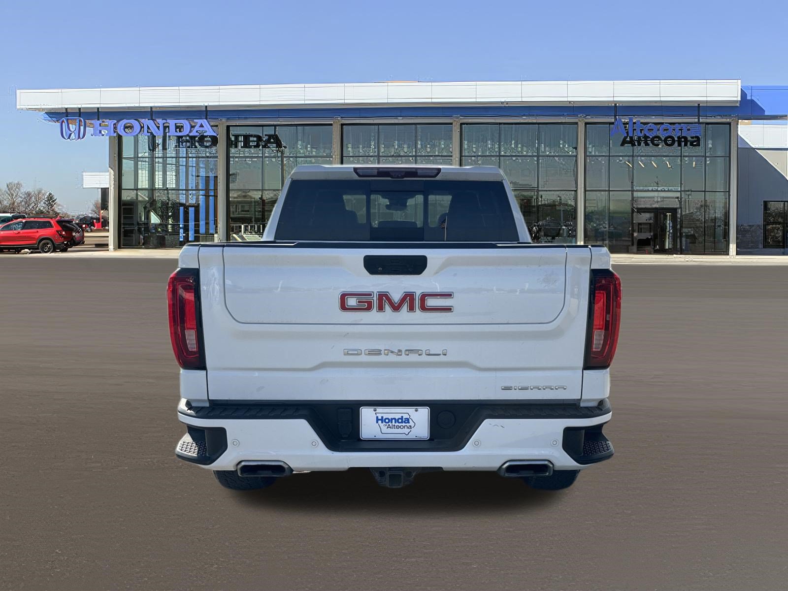 Used 2023 GMC Sierra 1500 Denali w/ Technology Package AWD/4WD image 4