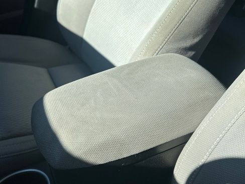 Used 2016 Toyota Corolla LE image 14