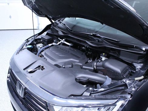 Used 2024 Honda Odyssey EX-L image 13