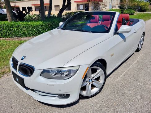 Used 2011 BMW 328i Convertible w/ Premium Pkg RWD image 1