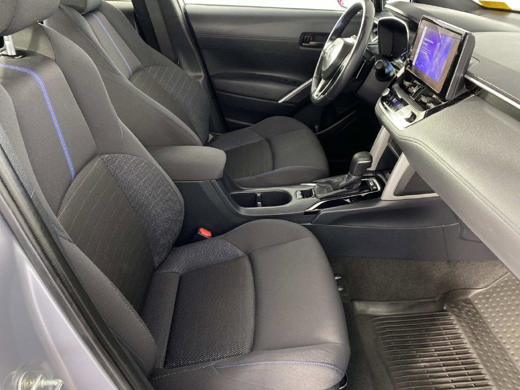 Used 2024 Toyota Corolla Cross AWD Hybrid image 11